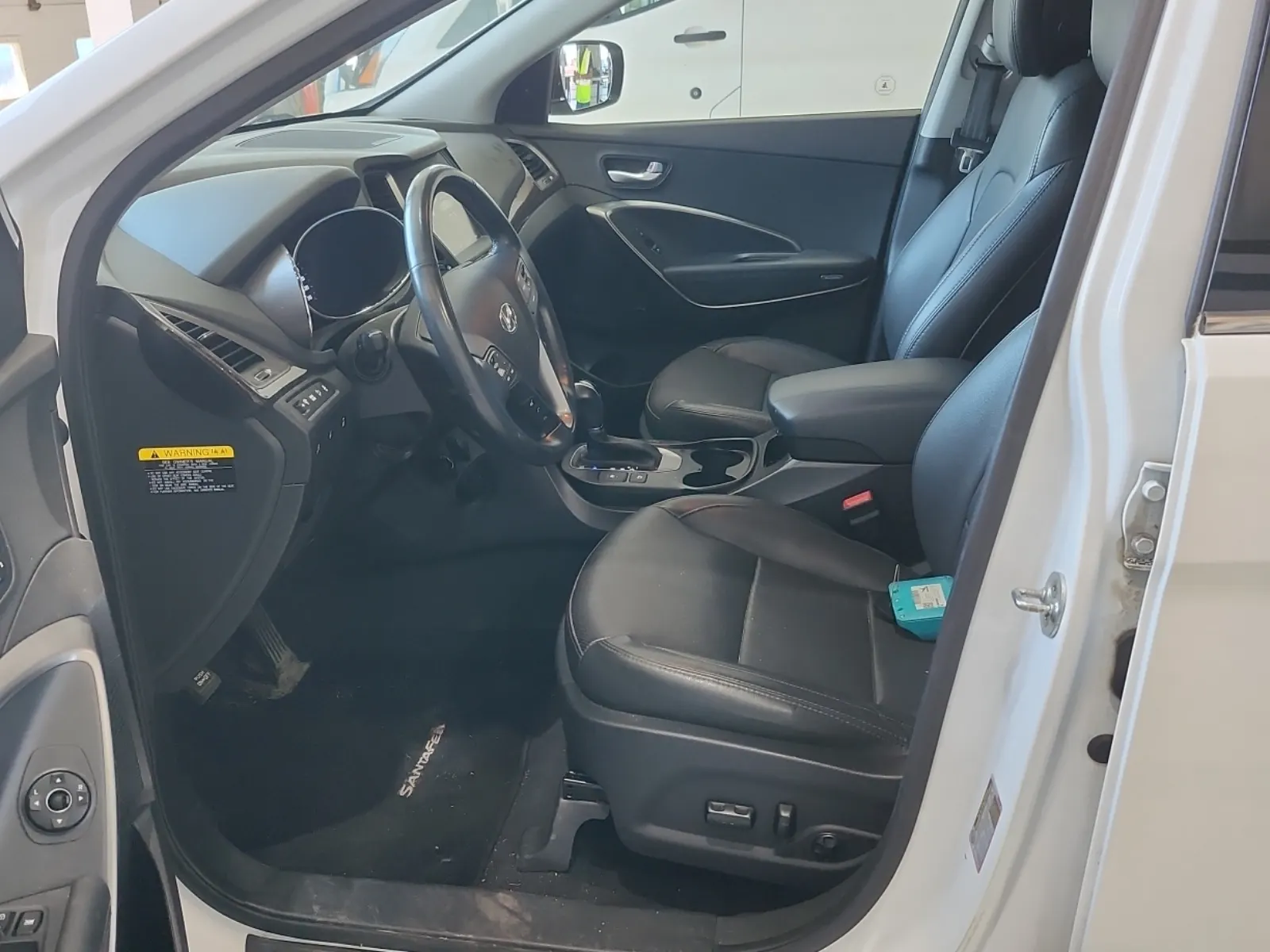 Front Interior Photo