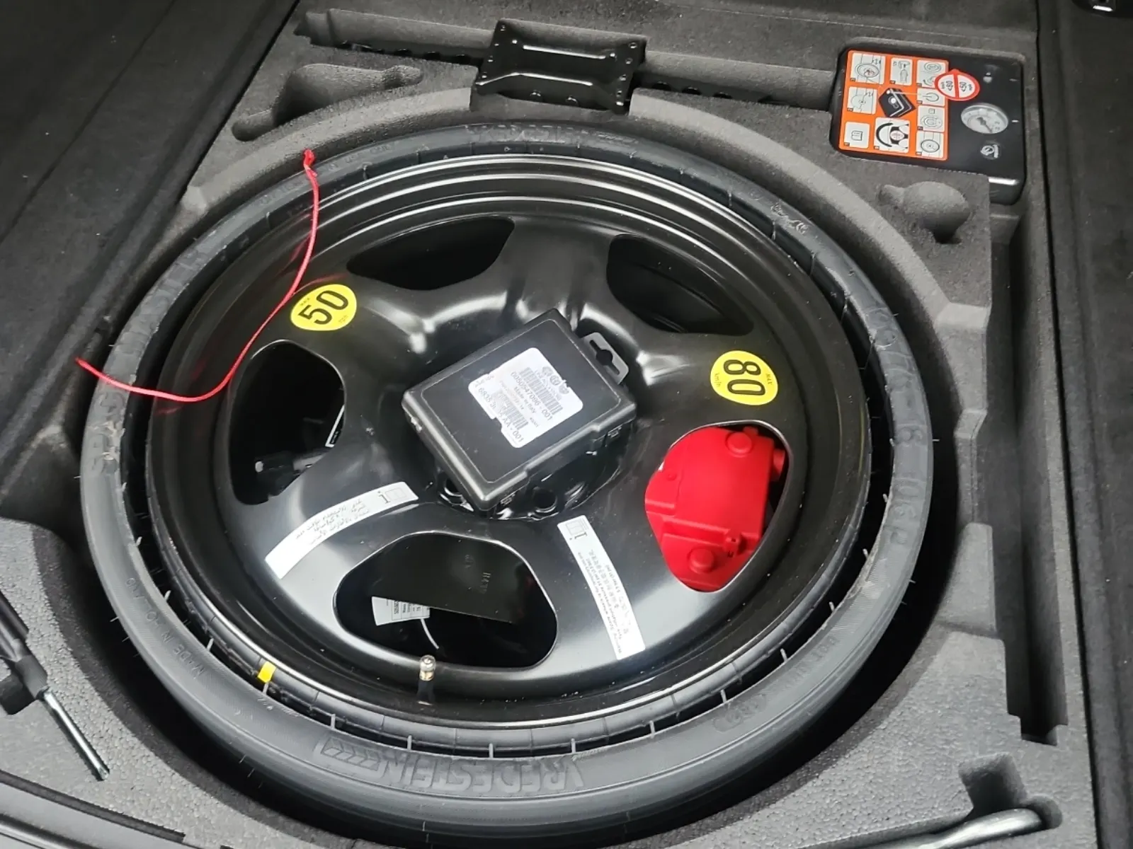 Spare Tire & Wheel Photo