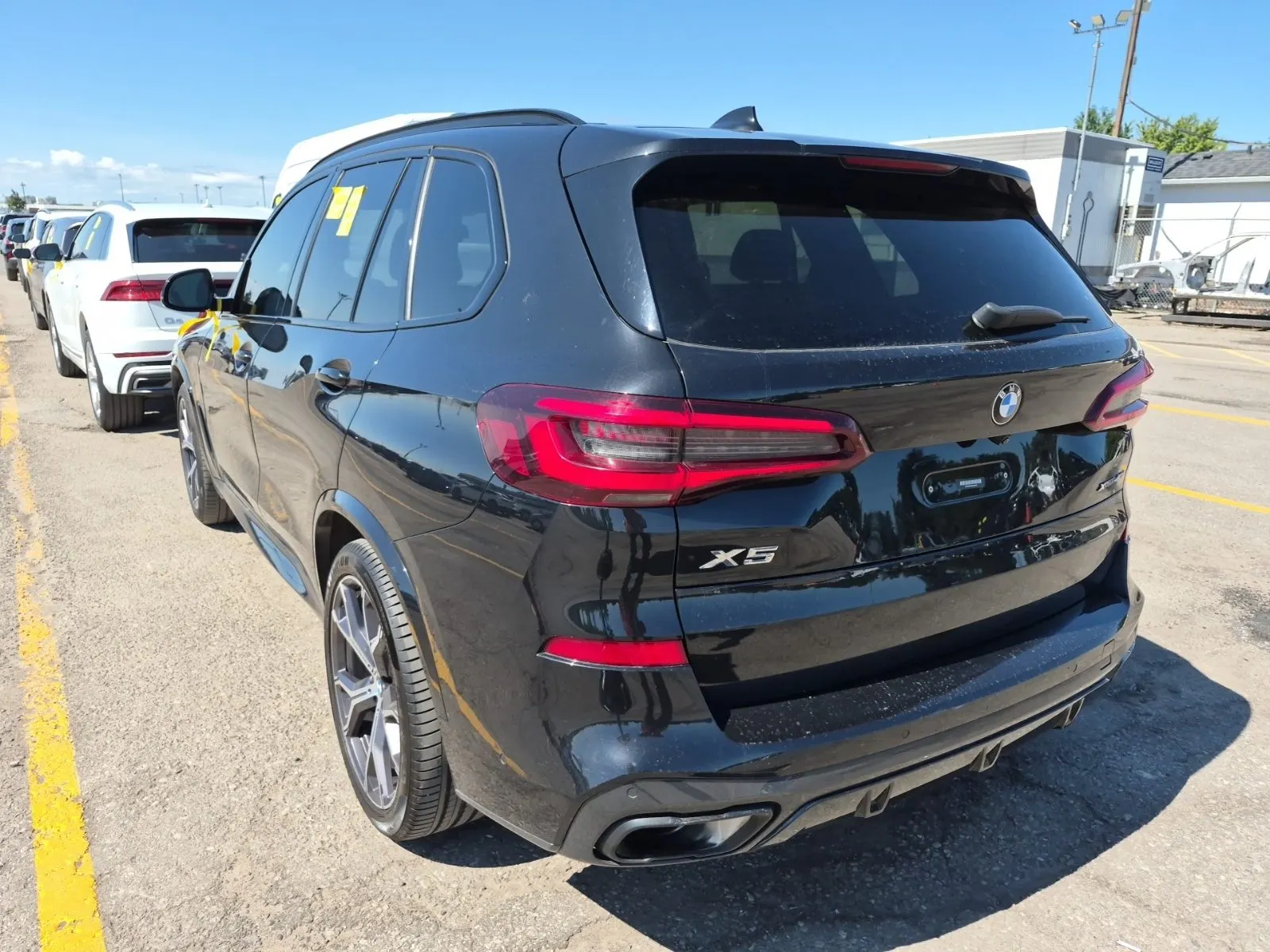 Driver Rear 3/4 Photo