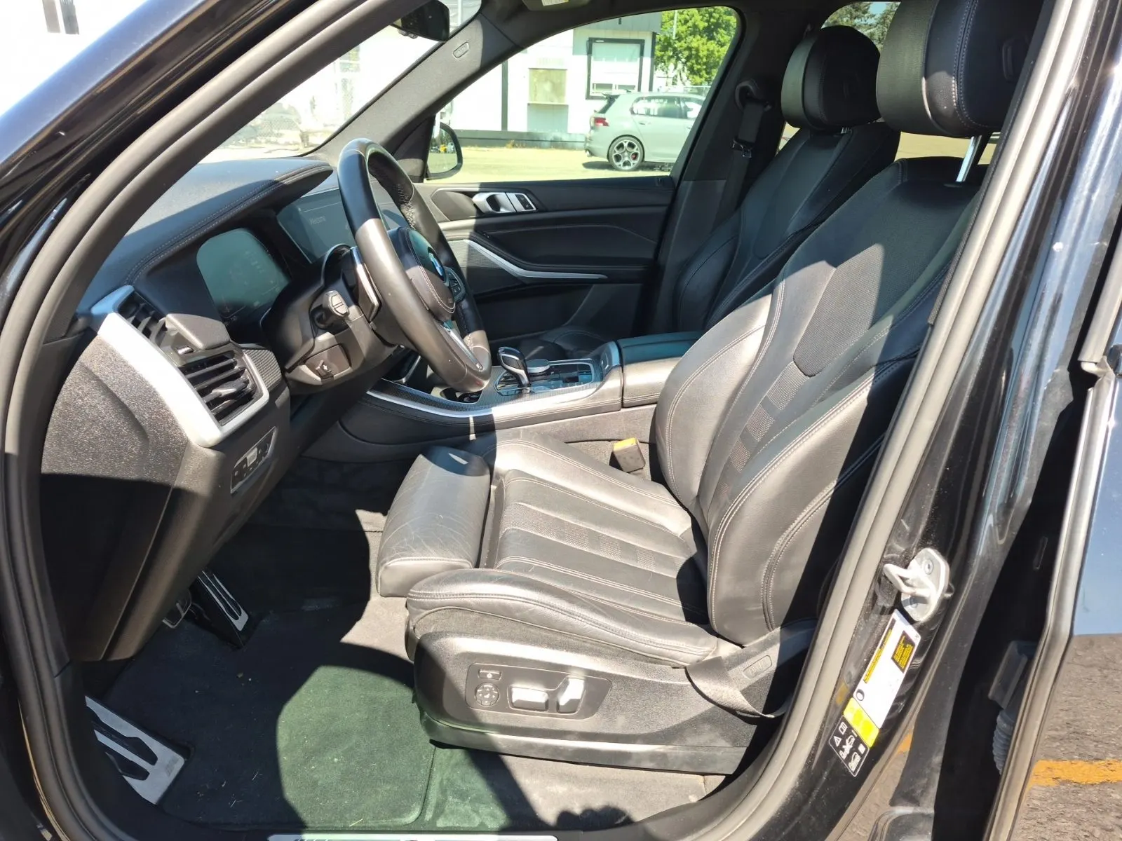 Front Interior Photo