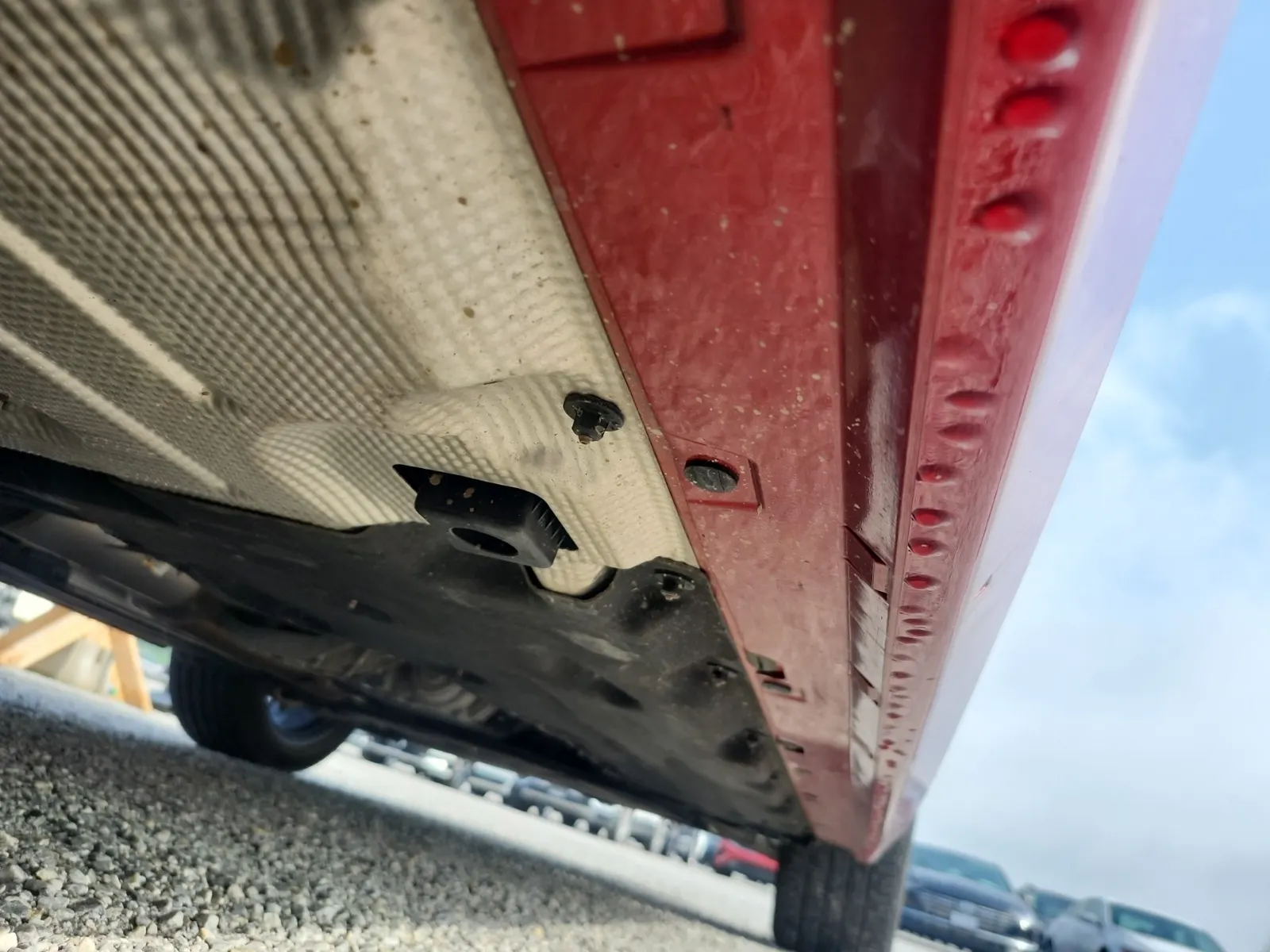 Undercarriage - Passenger Photo