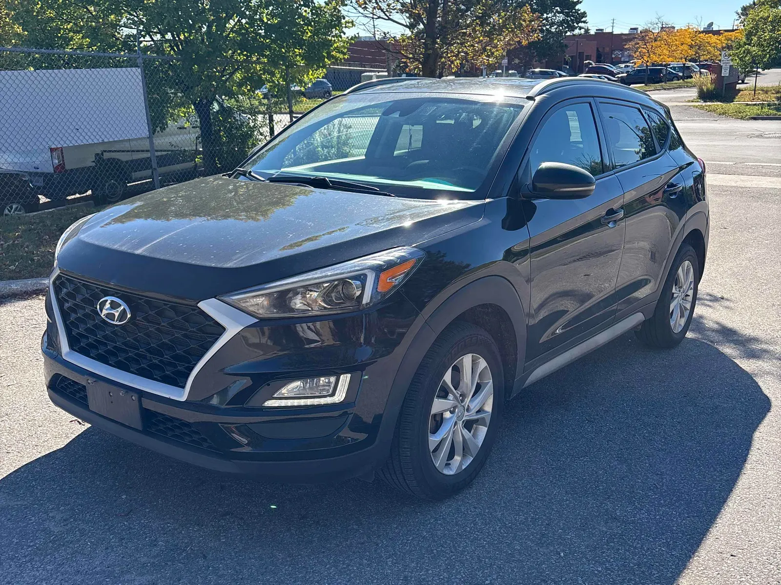 3/4 Front (Main image)