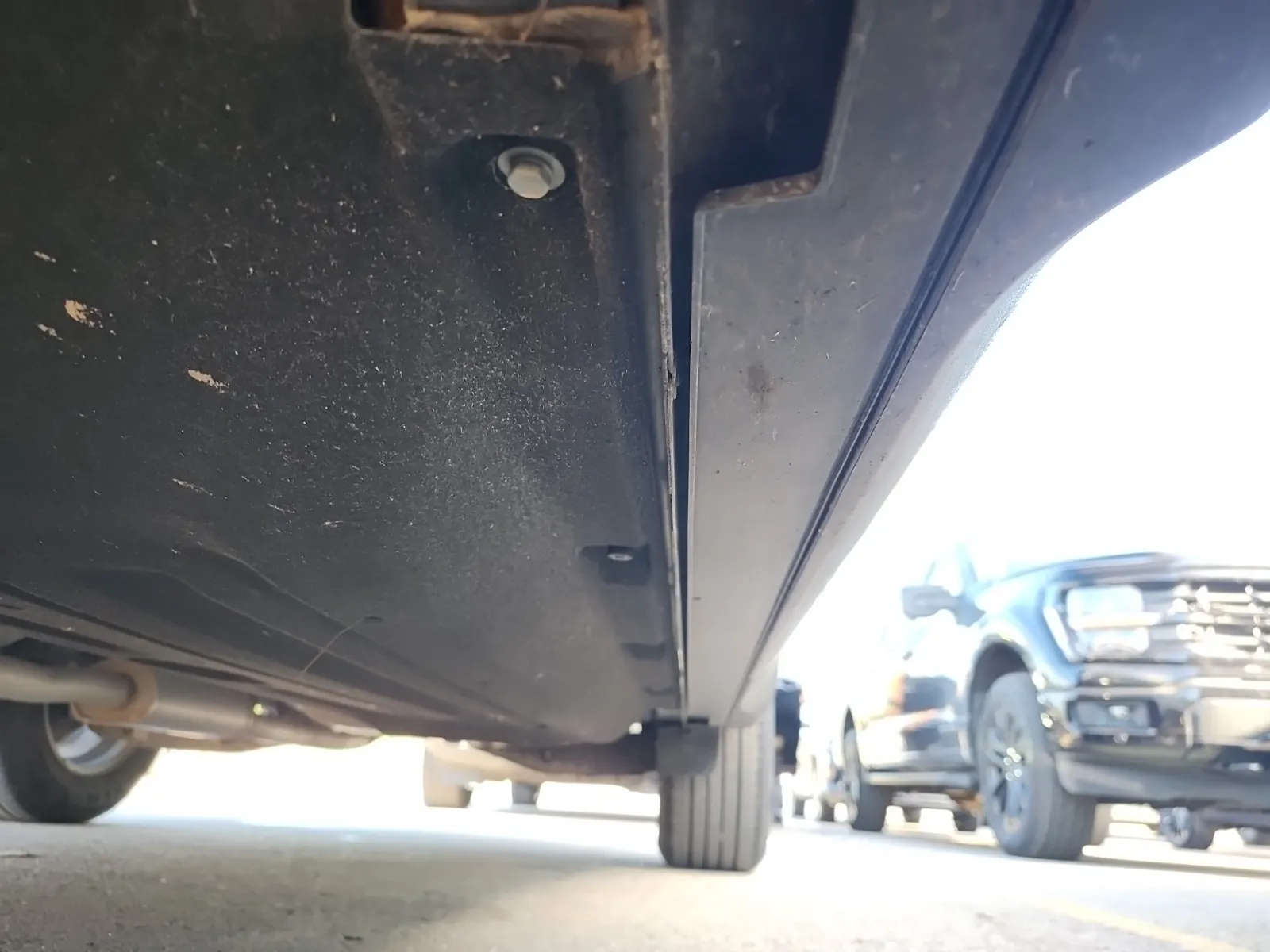 Undercarriage - Driver Photo