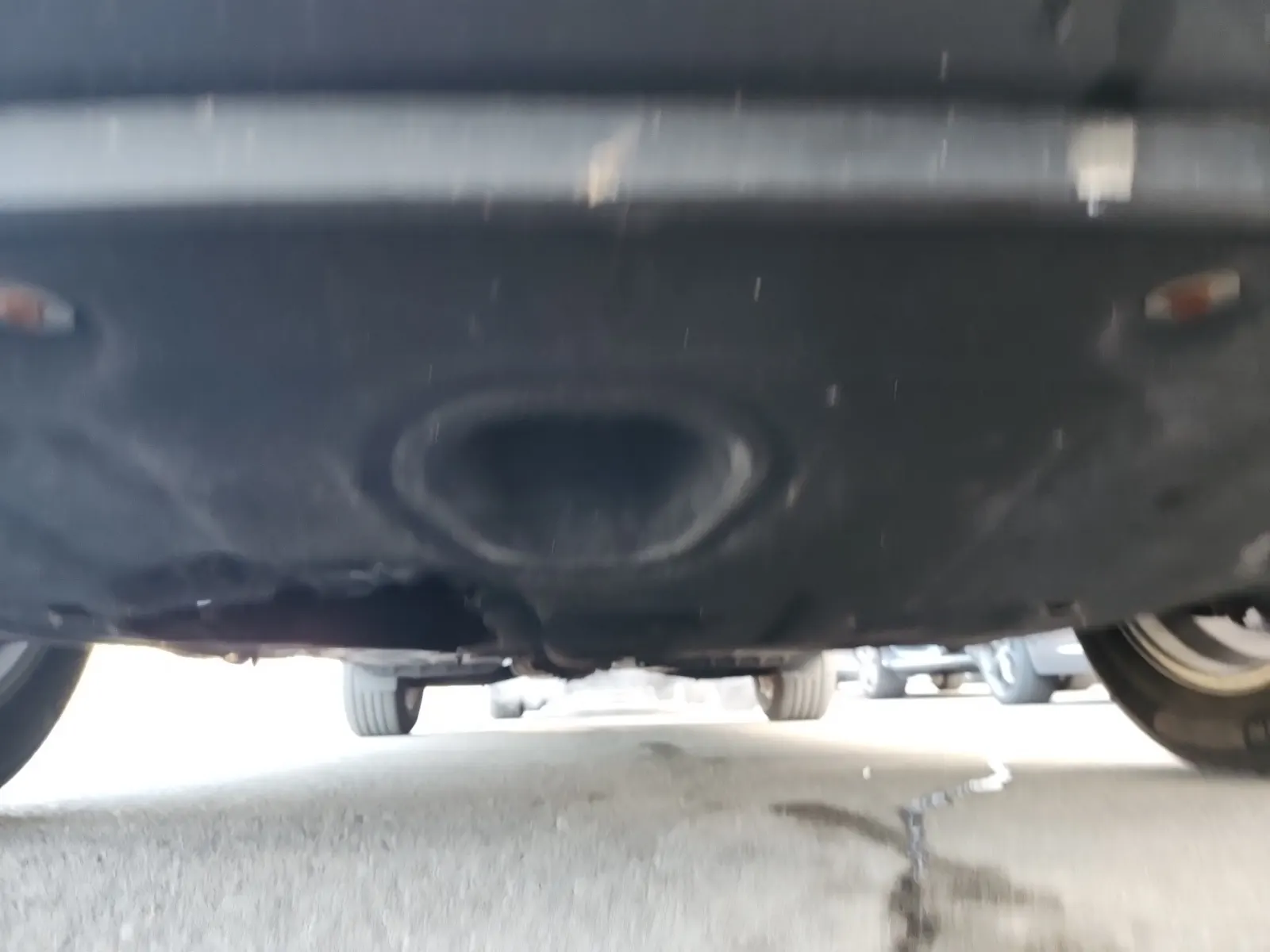 Undercarriage - Front Photo