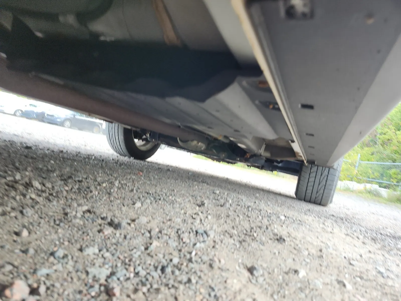 Undercarriage - Passenger Photo