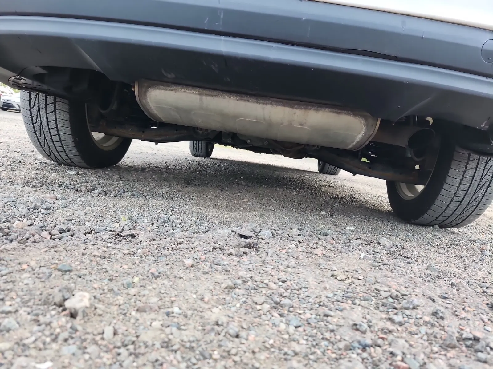 Undercarriage - Rear Photo