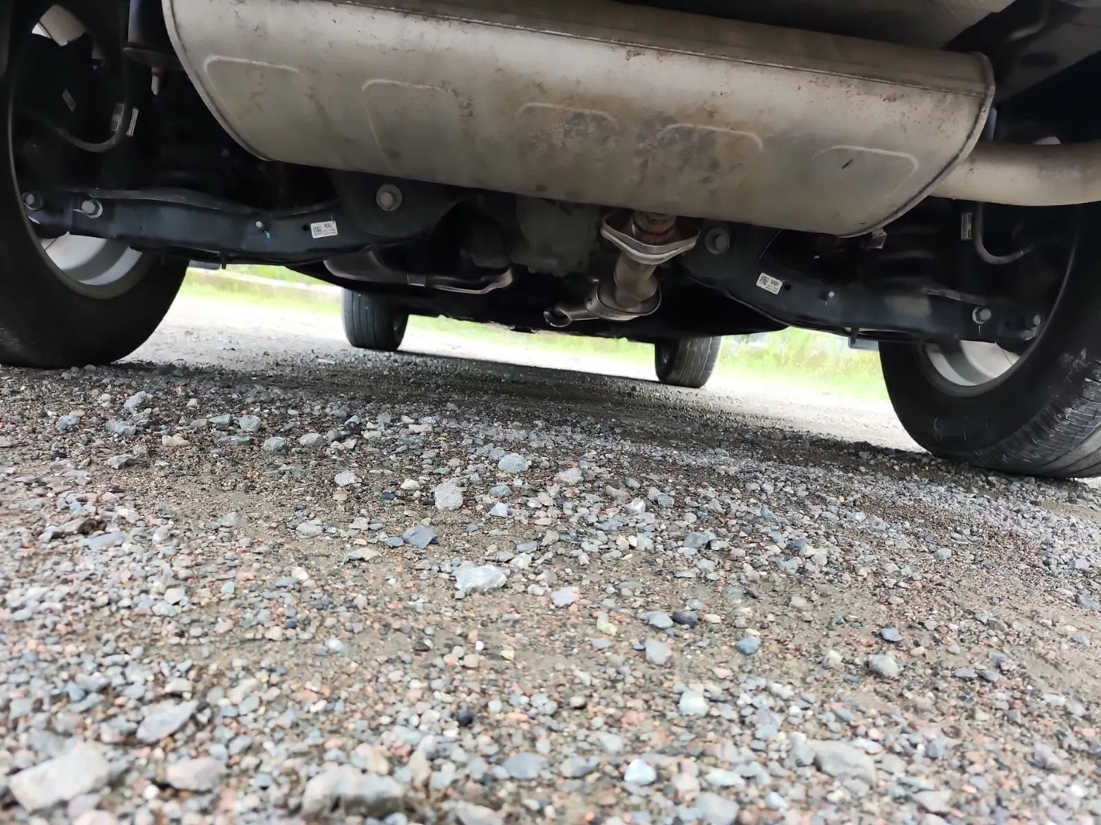 Undercarriage - Rear Photo