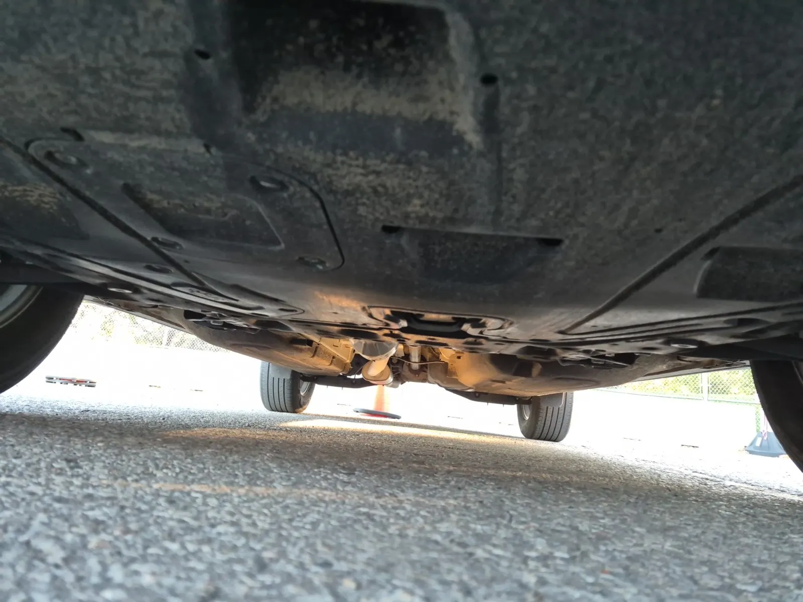 Undercarriage - Front Photo
