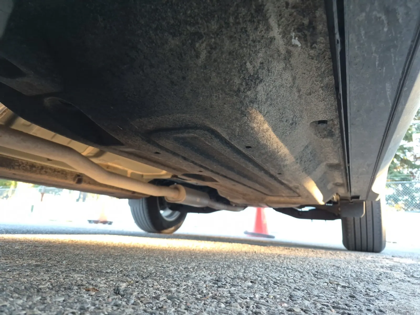 Undercarriage - Driver Photo