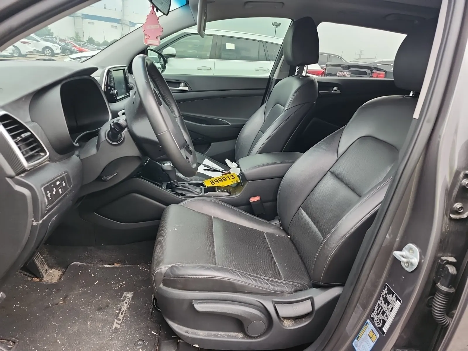 Front Interior Photo