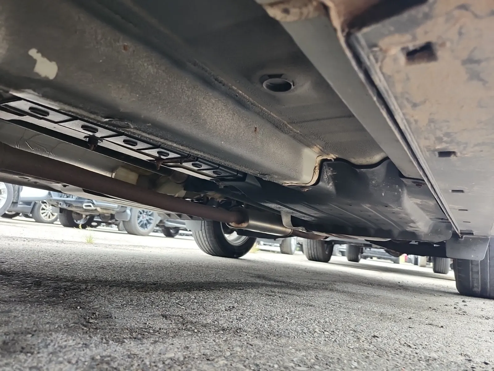 Undercarriage - Driver Photo
