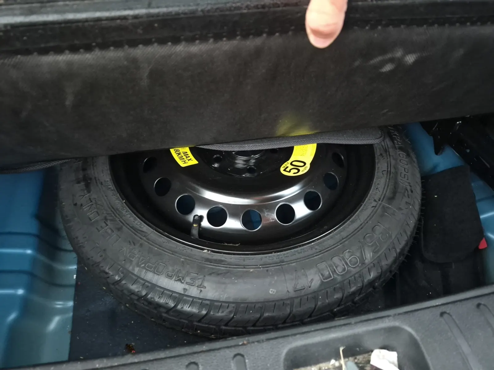 Spare Tire & Wheel Photo