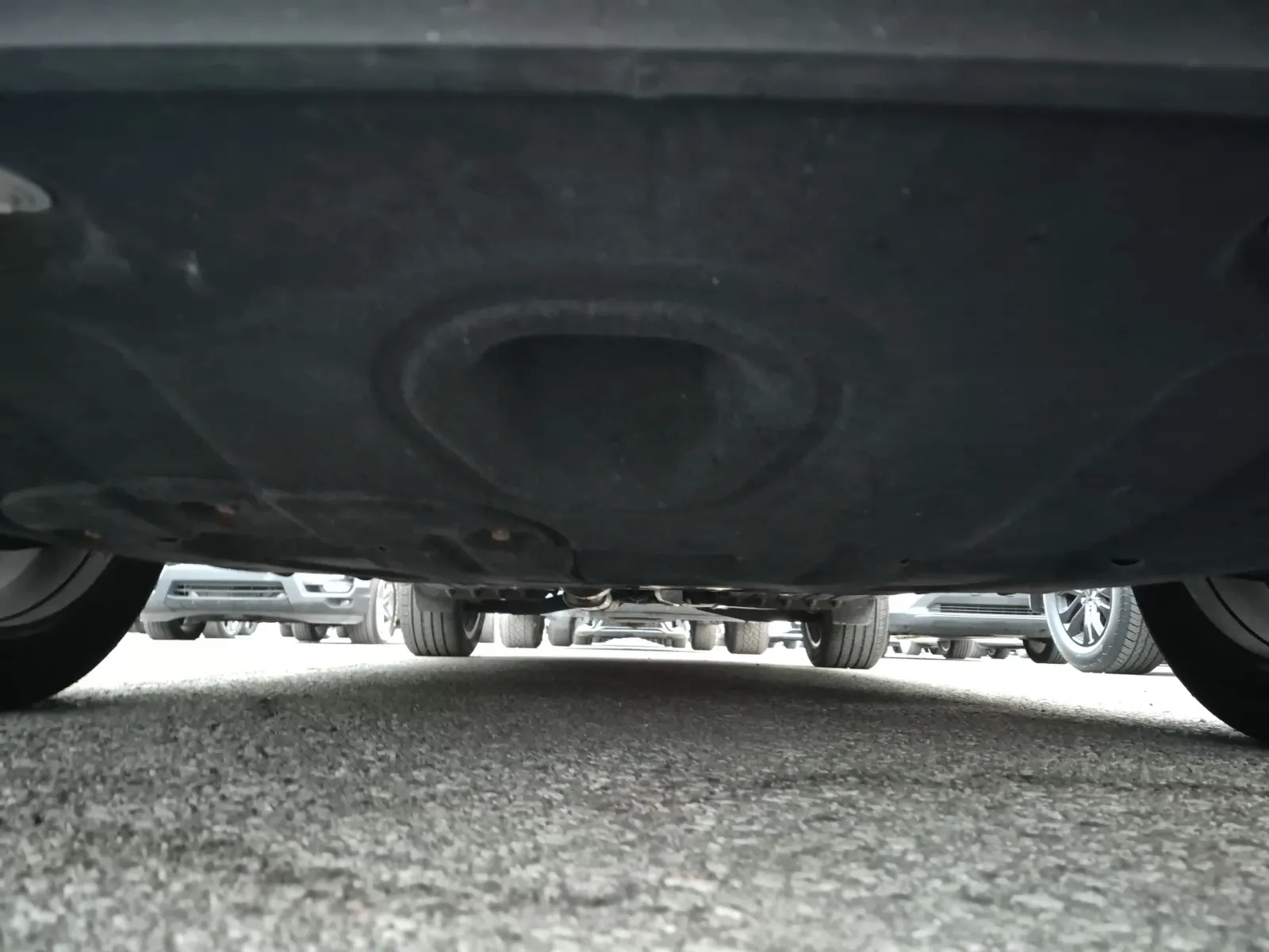 Undercarriage - Front Photo