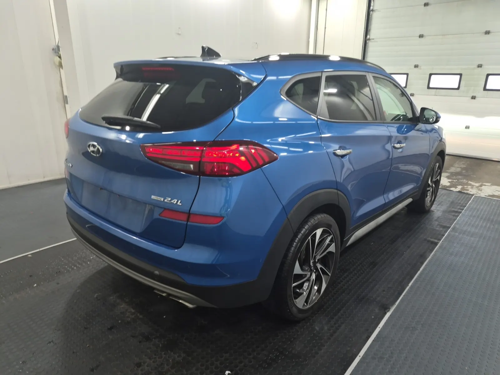 Passenger Rear 3/4 Photo