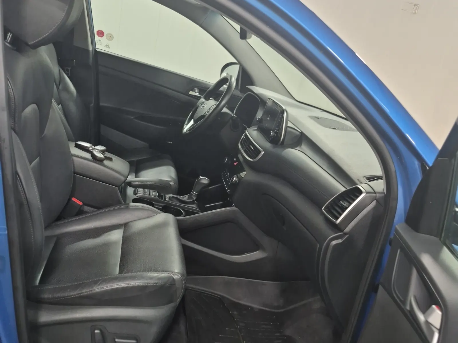 Right Side Interior Photo