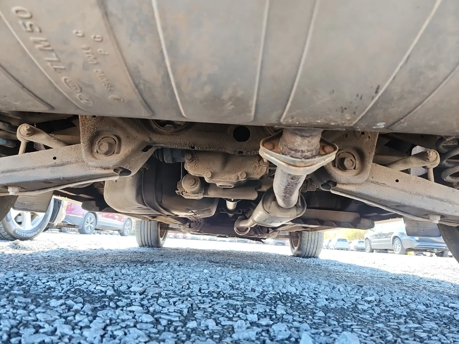 Undercarriage - Rear Photo