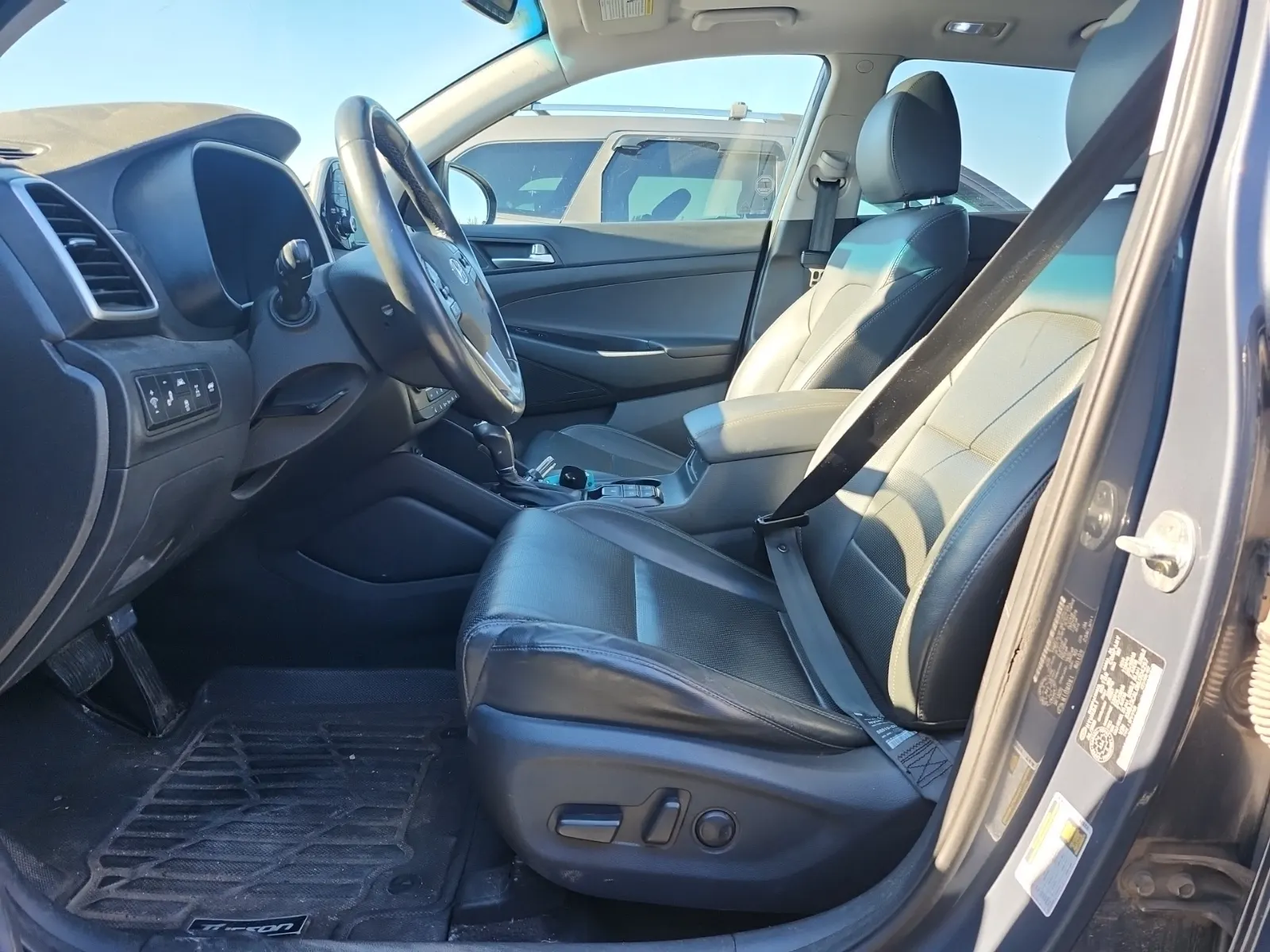 Front Interior Photo