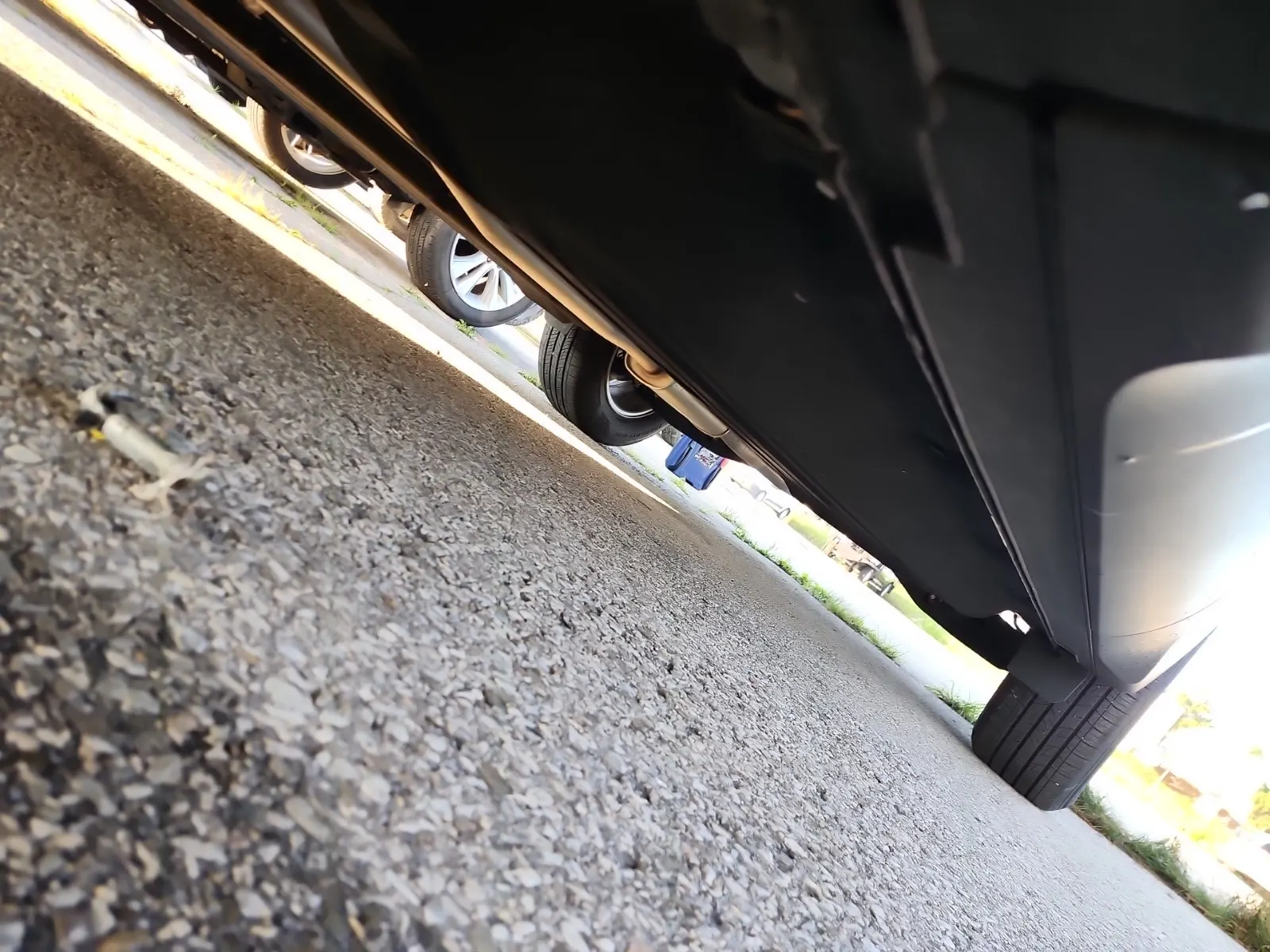 Undercarriage - Driver Photo