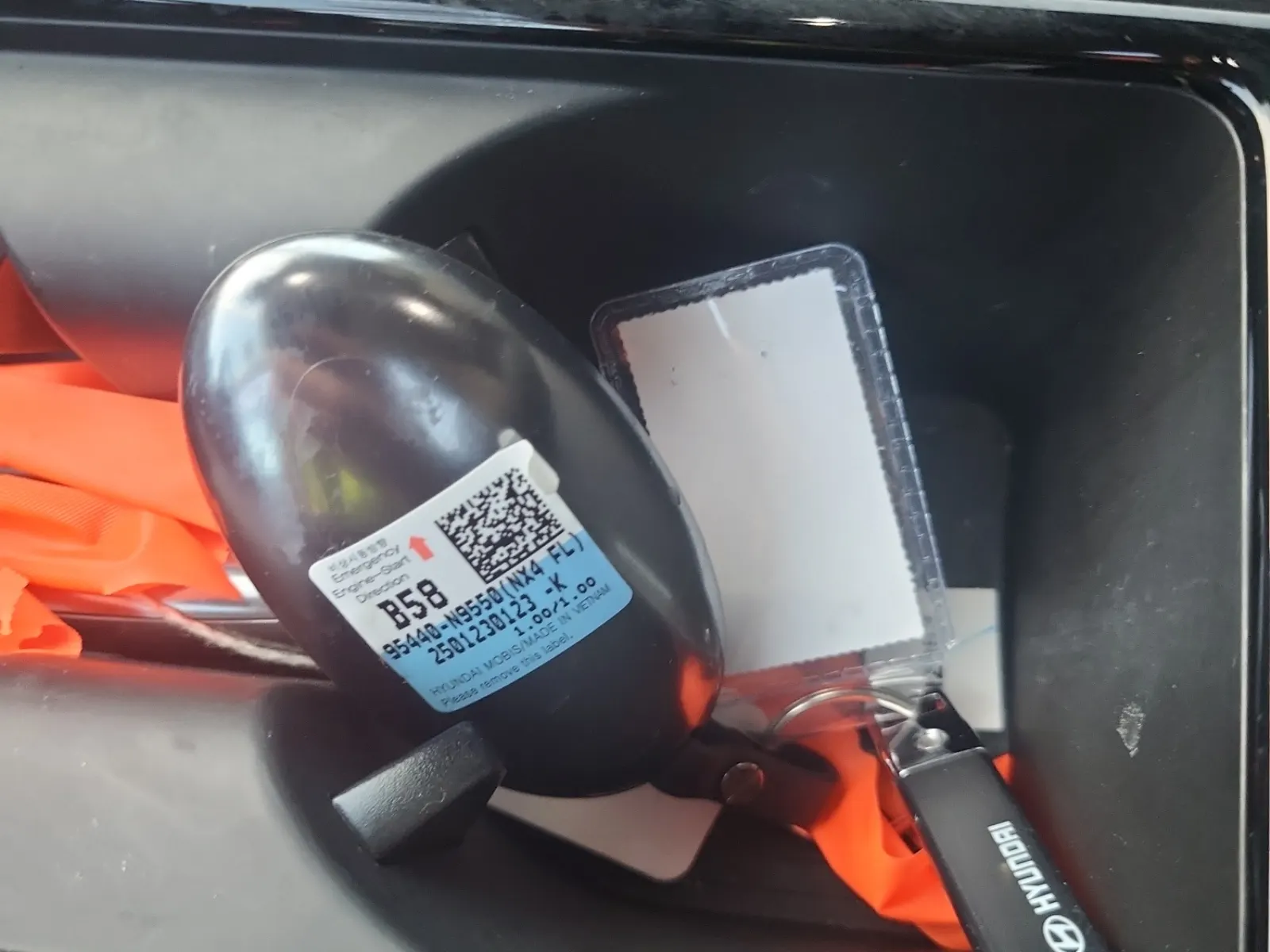 Keys/Fobs/Manual Photo