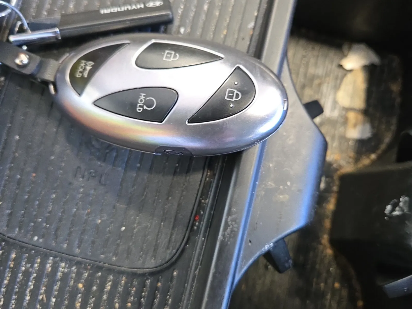 Keys/Fobs/Manual Photo