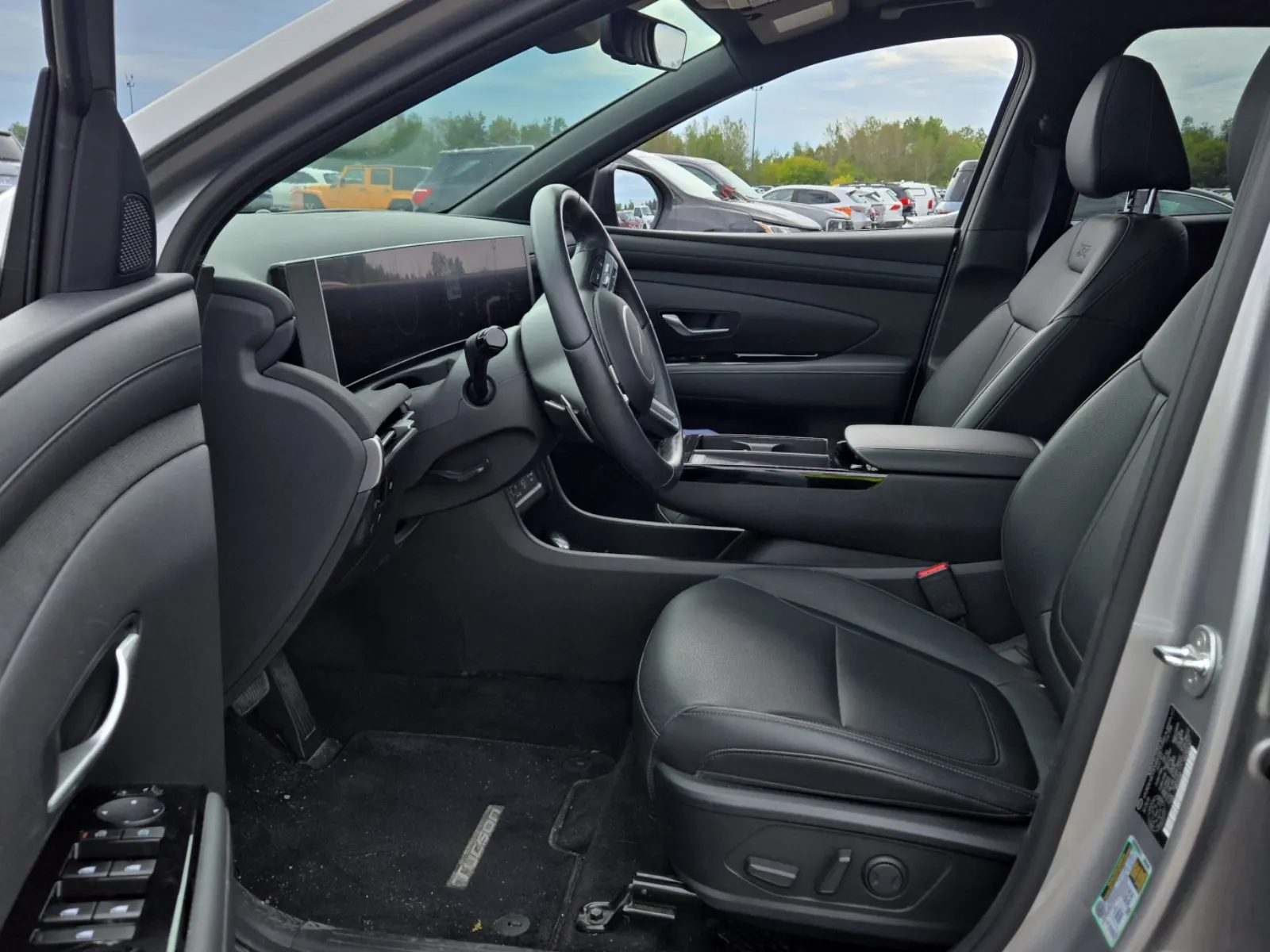 Front Interior Photo