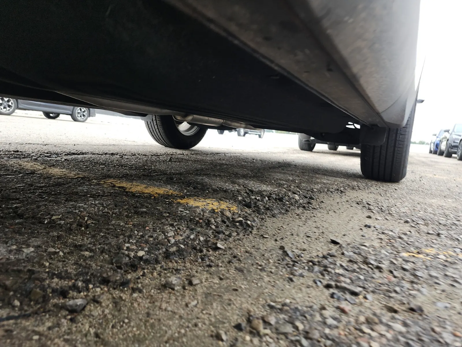 Undercarriage - Driver Photo