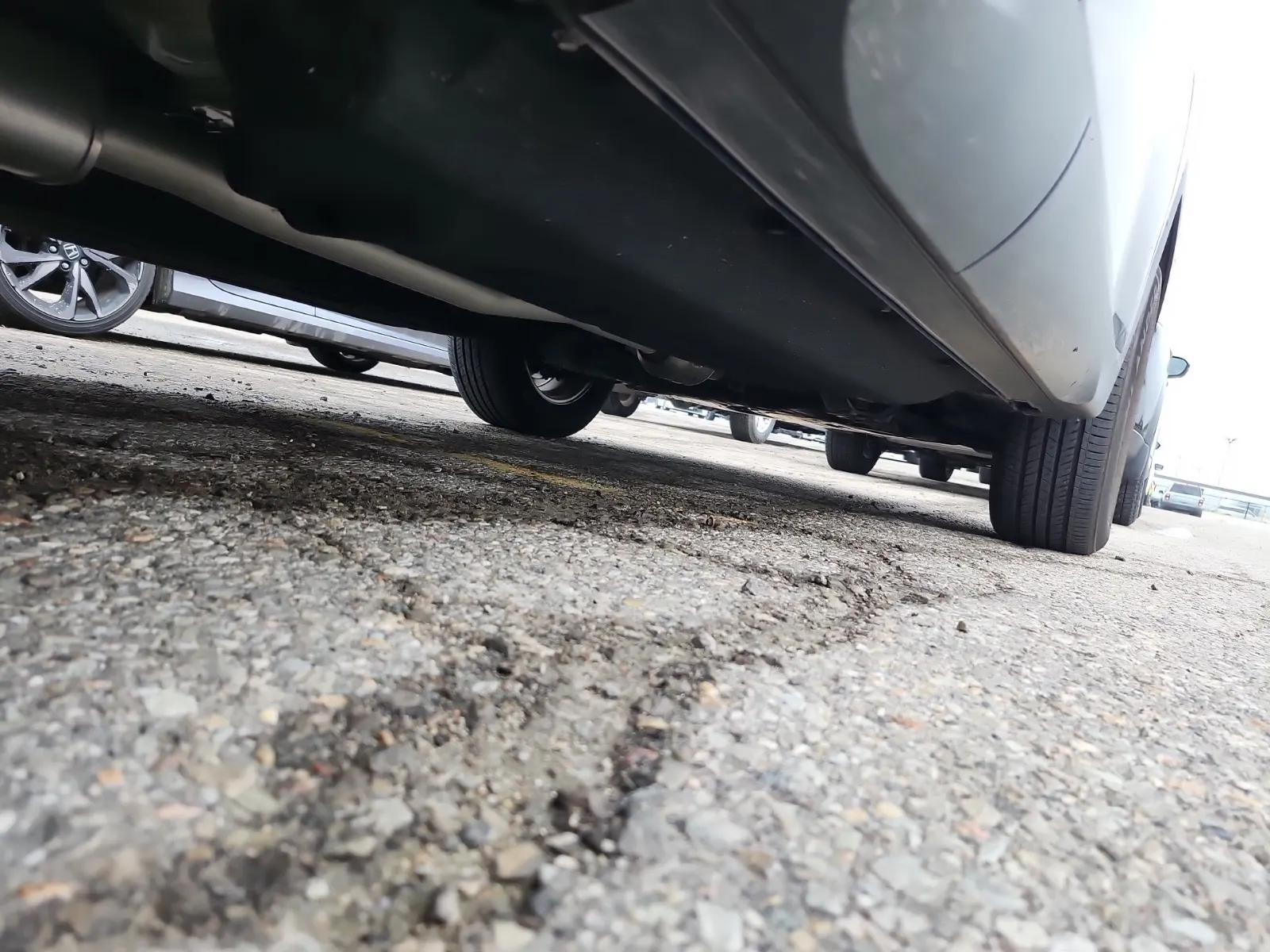 Undercarriage - Passenger Photo