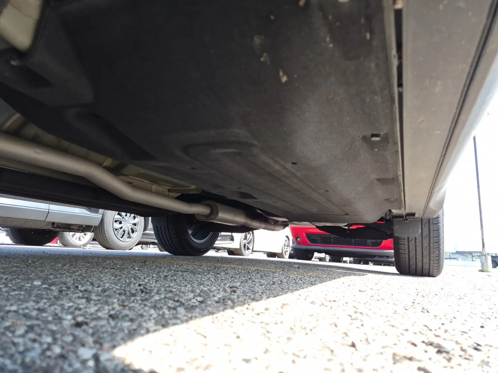 Undercarriage - Driver Photo