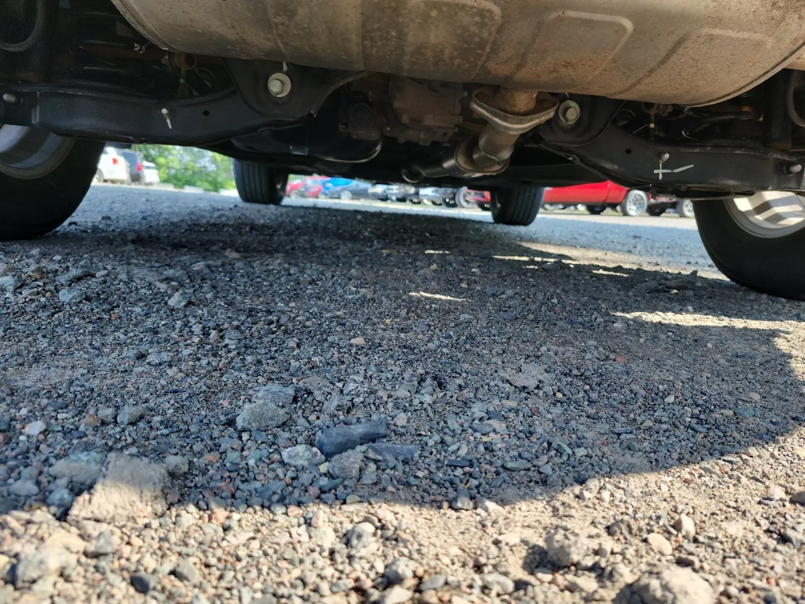 Undercarriage - Rear Photo