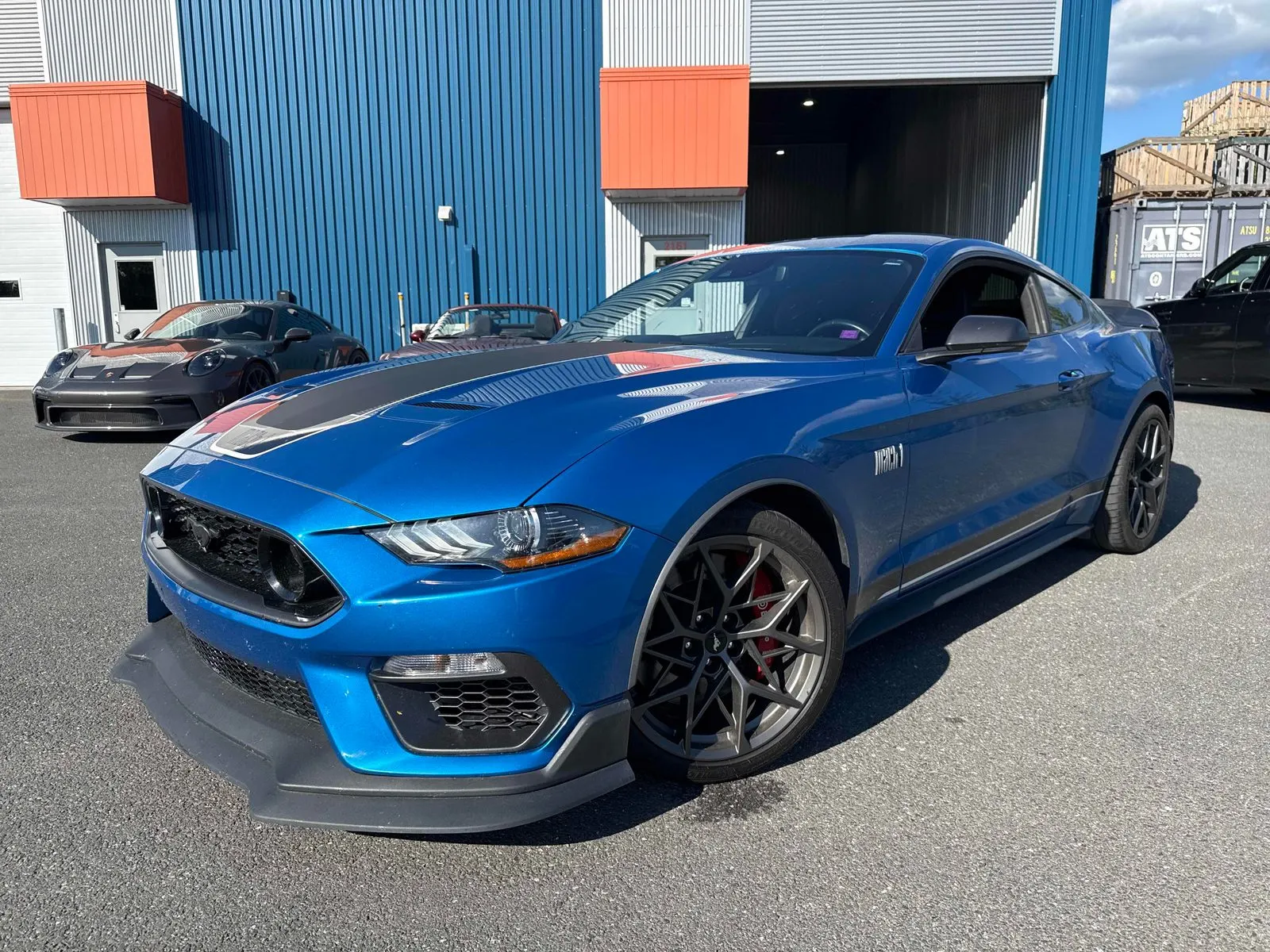3/4 Front (Main image)