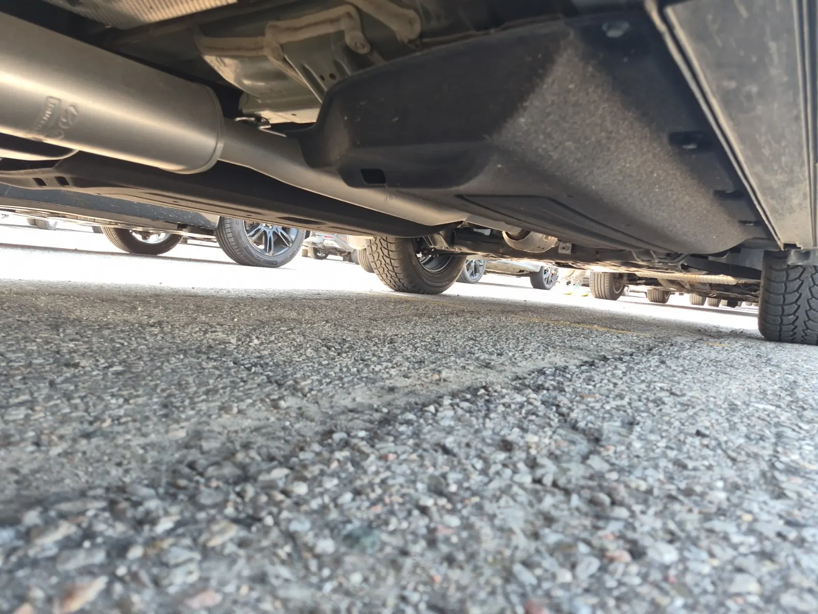 Undercarriage - Passenger Photo