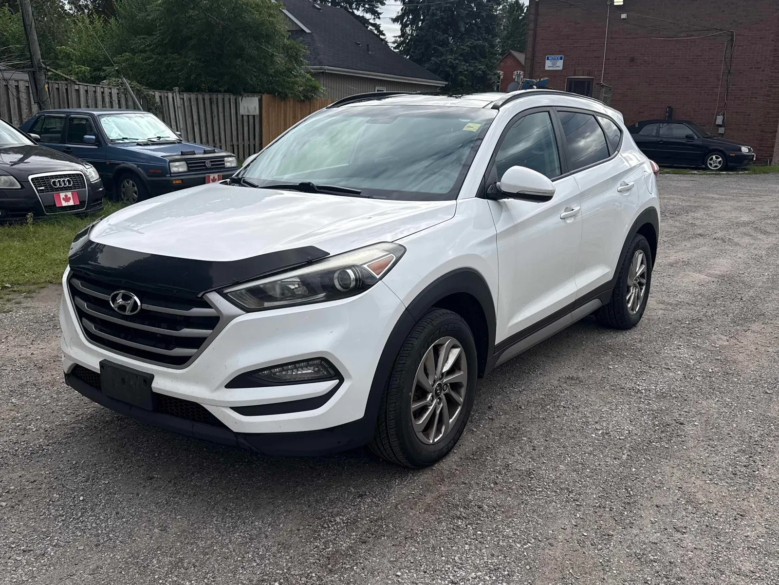 3/4 Front (Main image)