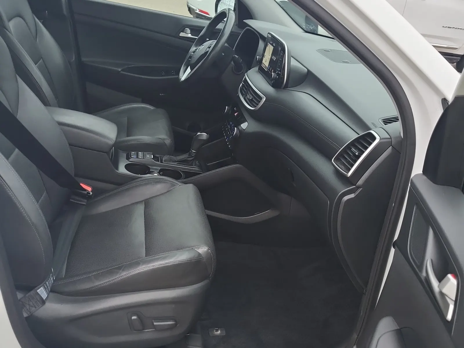 Right Side Interior Photo