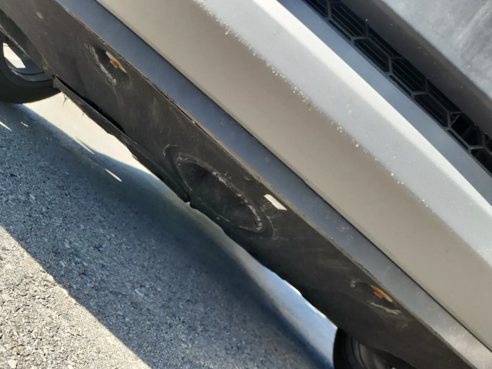 Undercarriage - Front Photo