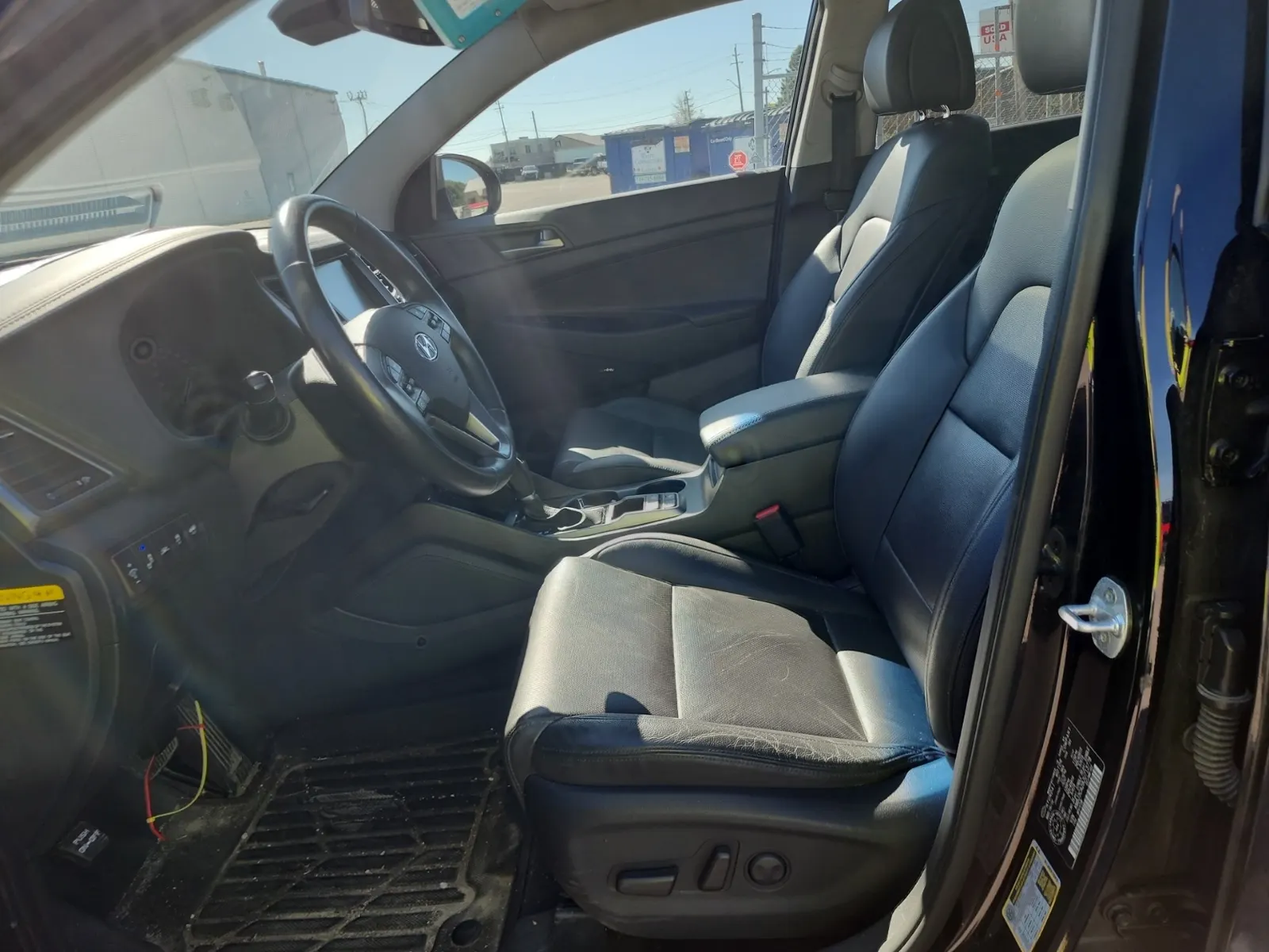 Front Interior Photo
