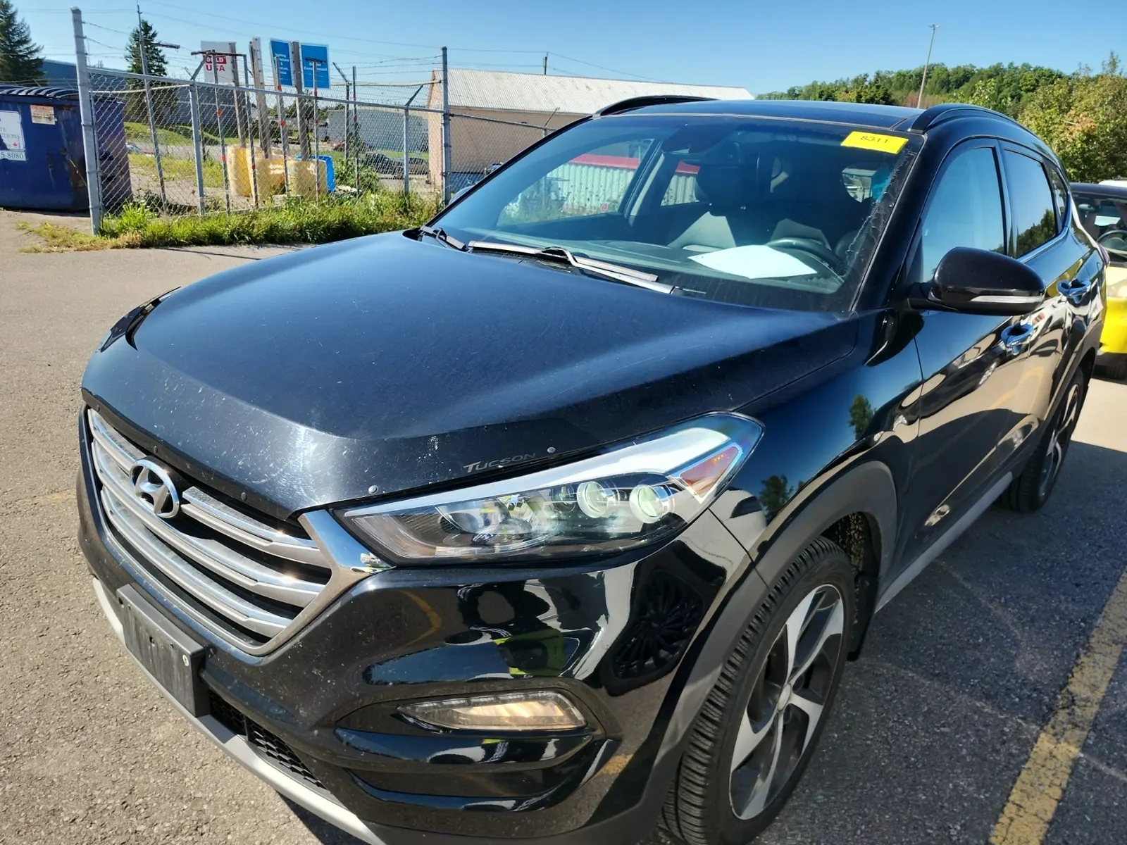 Front driver 3/4 photo