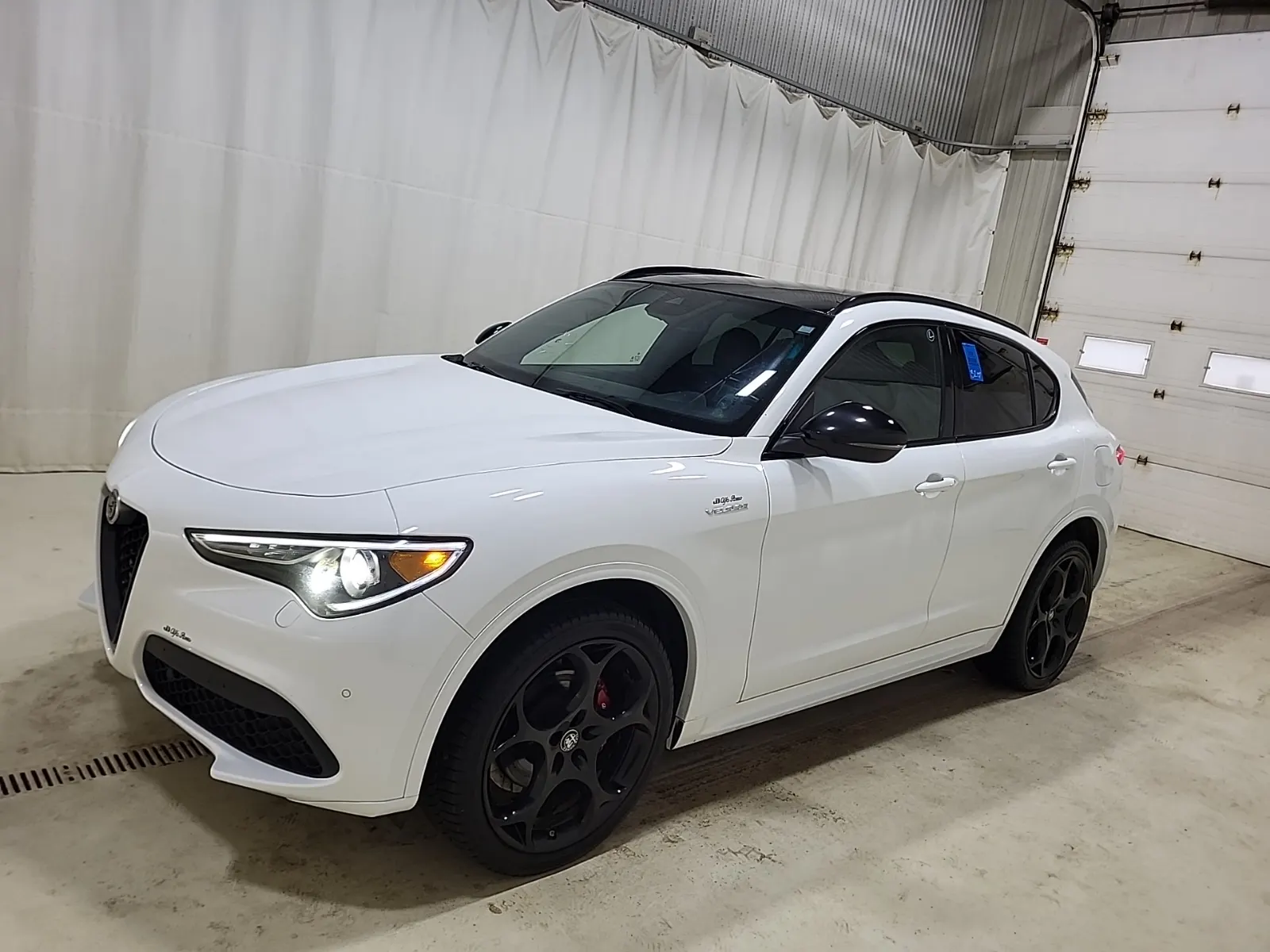 2022 Alfa Romeo Stelvio