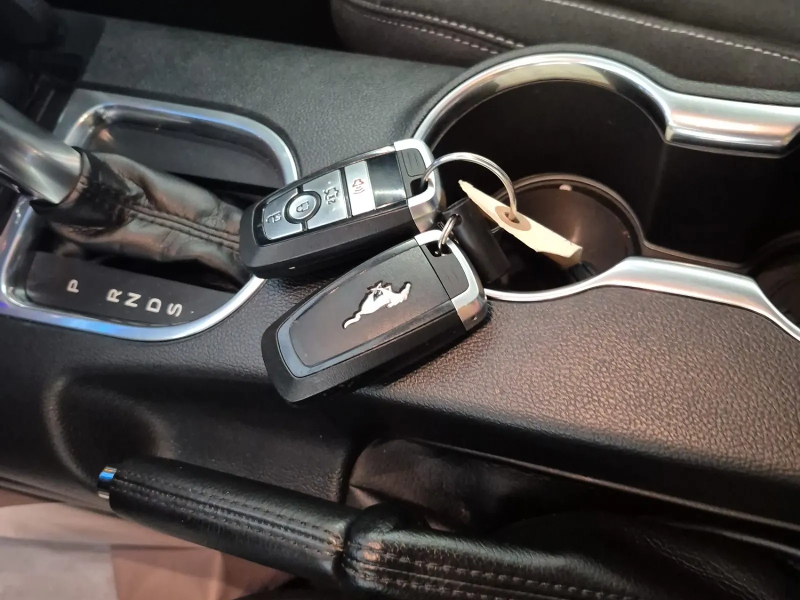 Keys/Fobs/Manual Photo