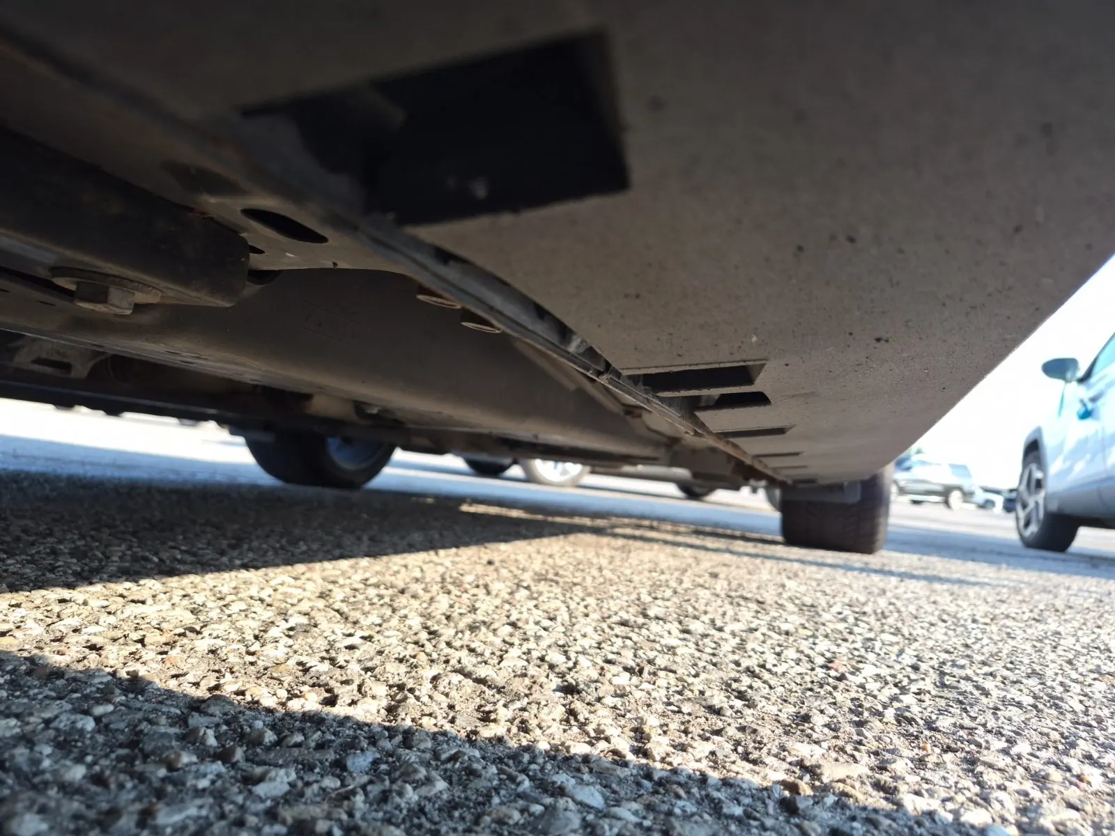 Undercarriage - Driver Photo