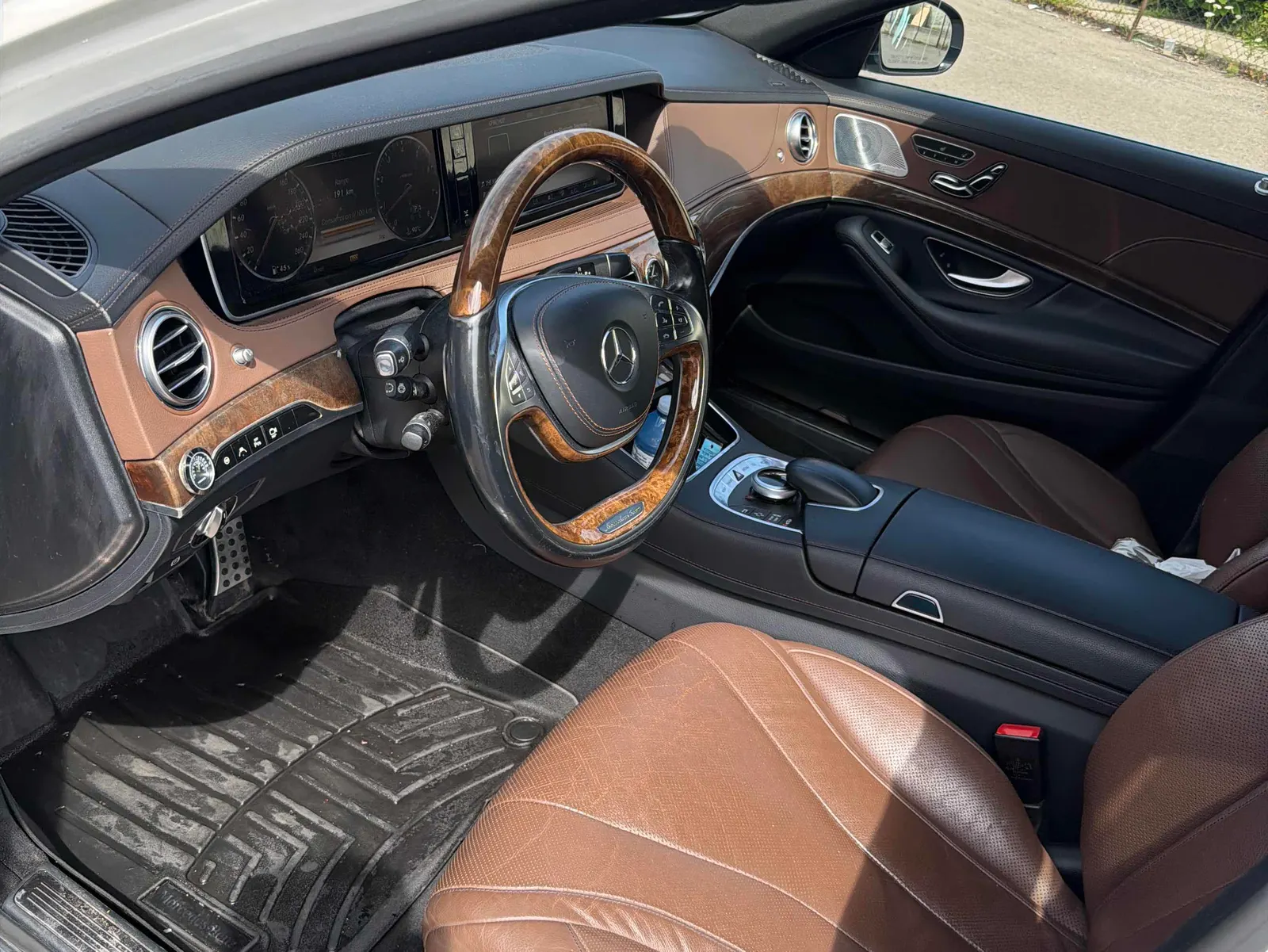 Interior driver side