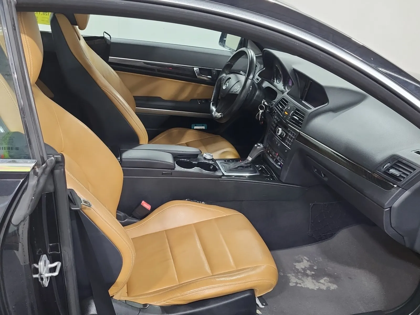 Right Side Interior Photo