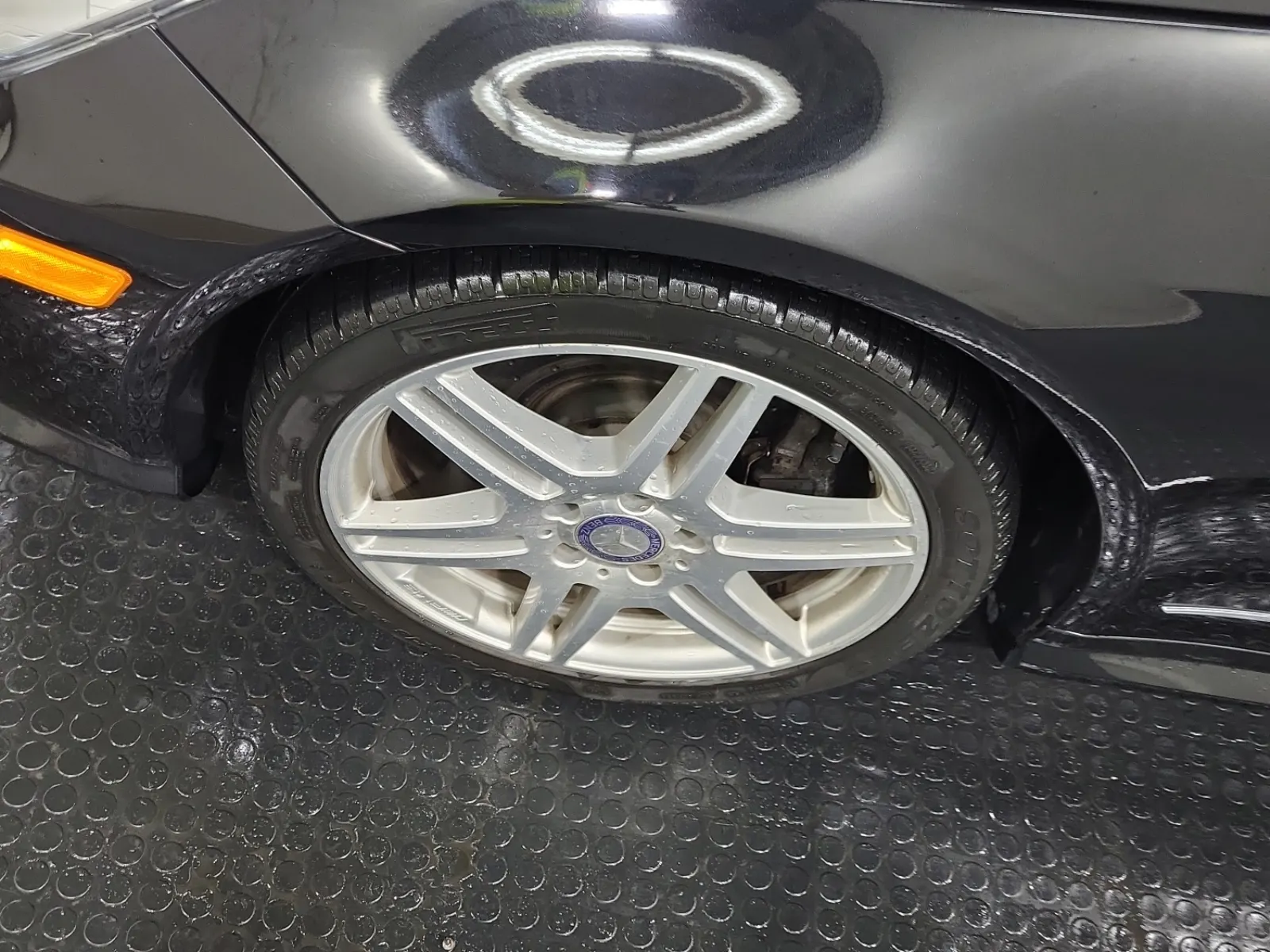 Front driver wheel/tire photo