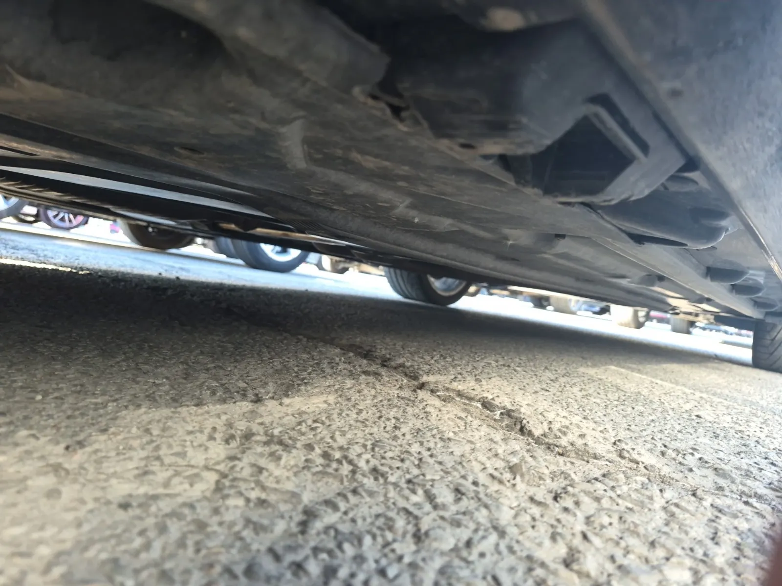 Undercarriage - Passenger Photo