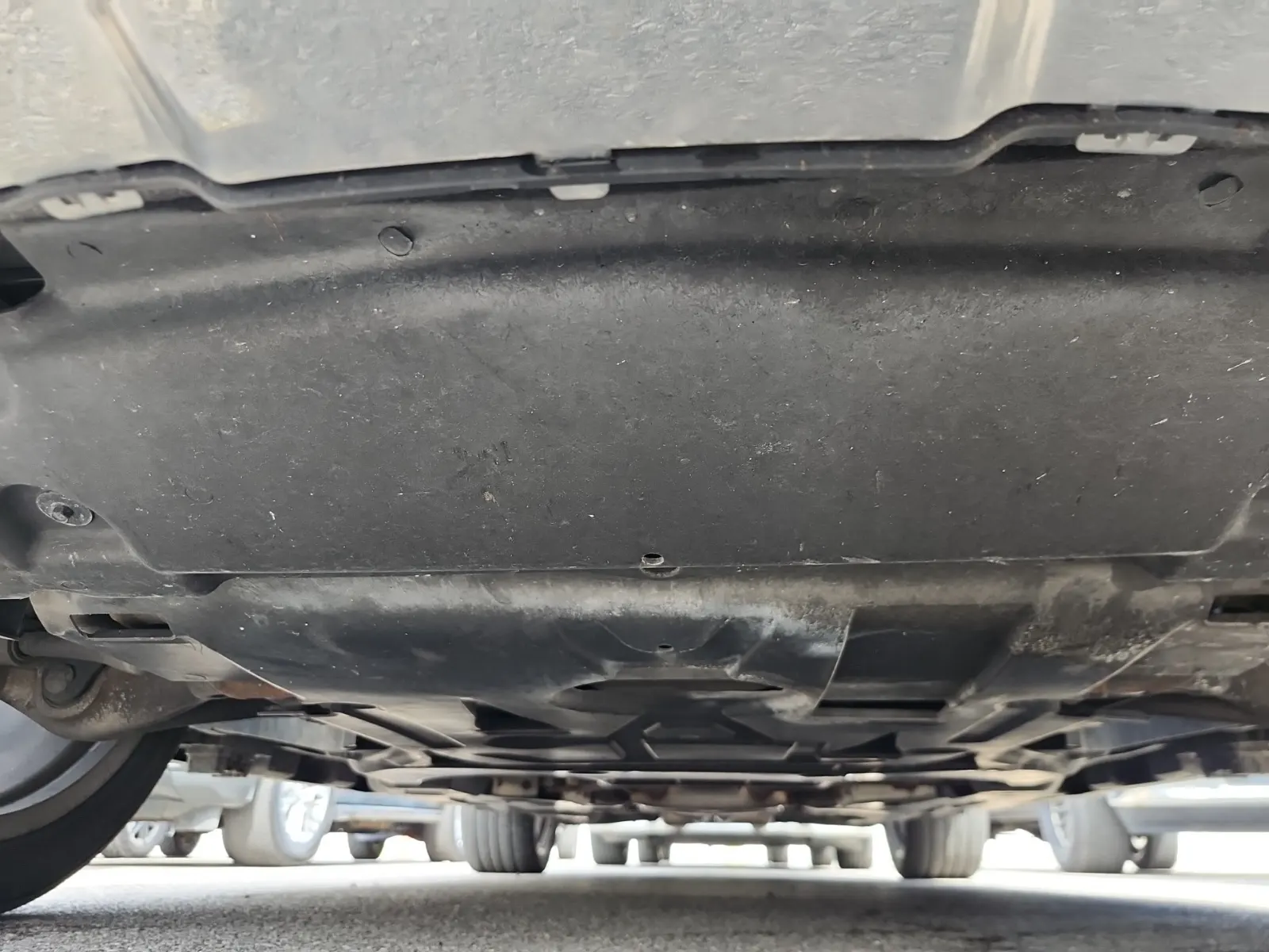 Undercarriage - Front Photo