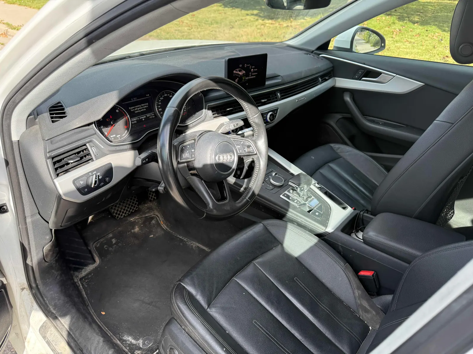 Interior driver side