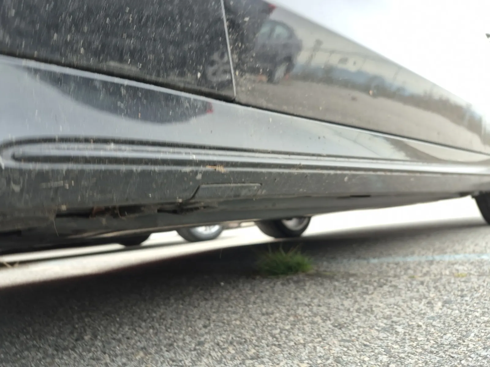 Undercarriage - Driver Photo