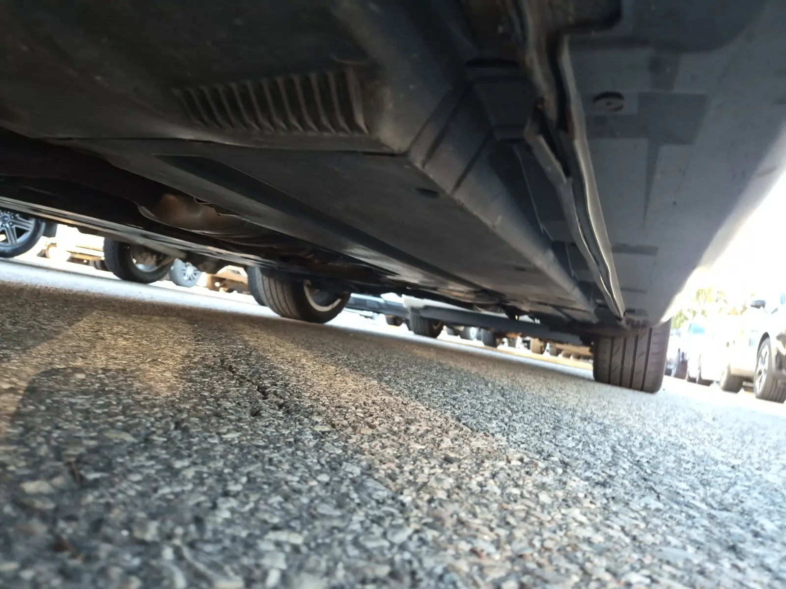 Undercarriage - Driver Photo