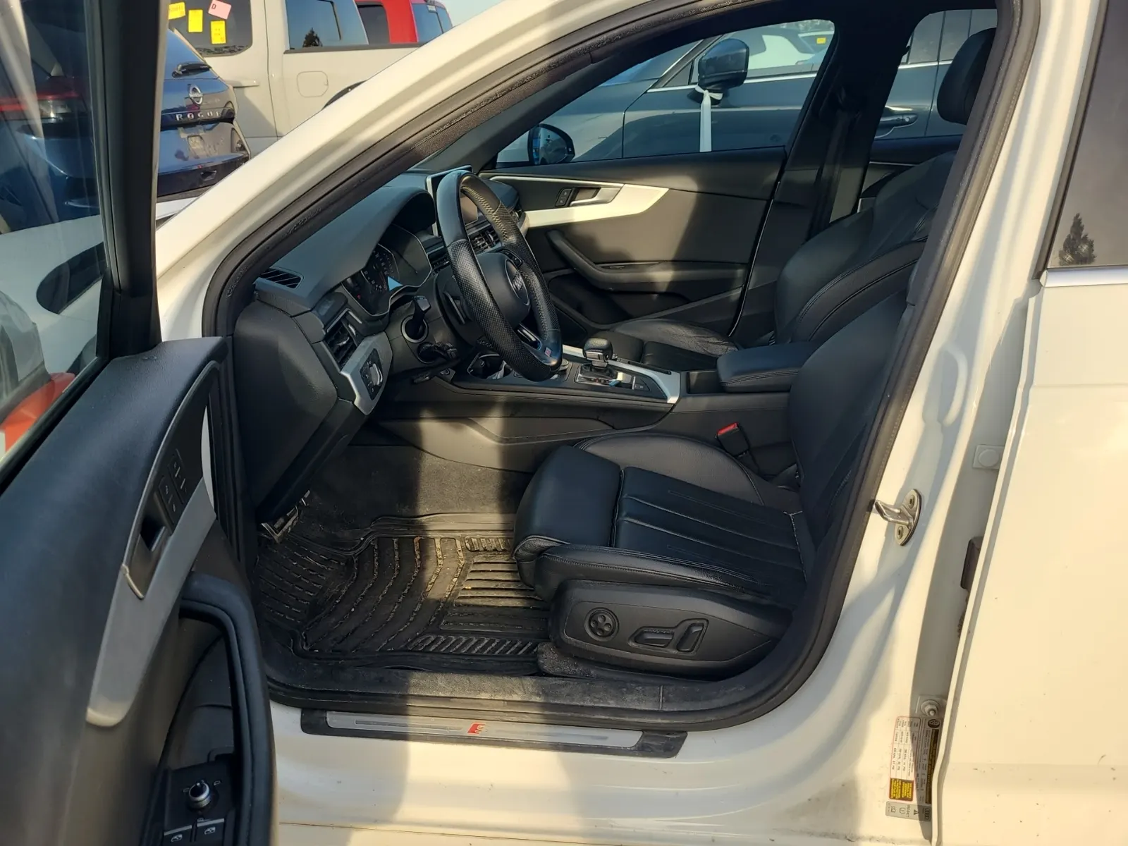 Front Interior Photo