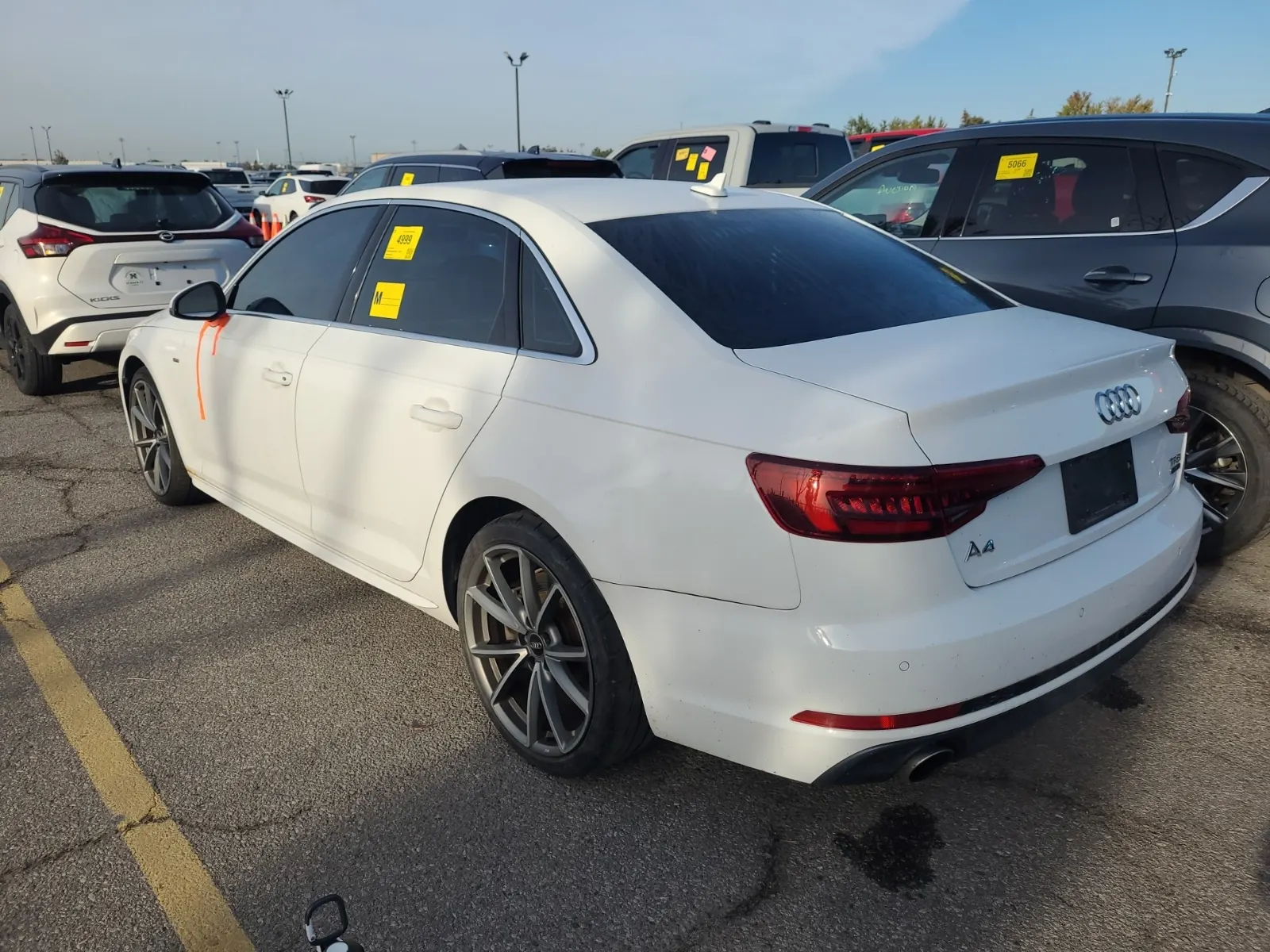 Driver Rear 3/4 Photo
