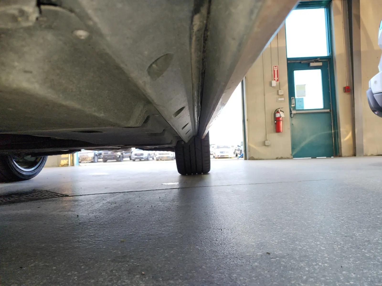 Undercarriage - Driver Photo